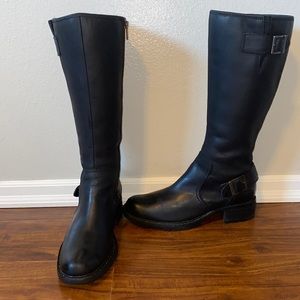 TIMBERLAND WOMEN'S ‘SAVIN HILL’ TALL BLACK LEATHER BOOT SIZE 6.5